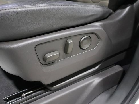 Used 2024 Chevrolet Silverado 1500 ZR2 w/ Technology Package image 10