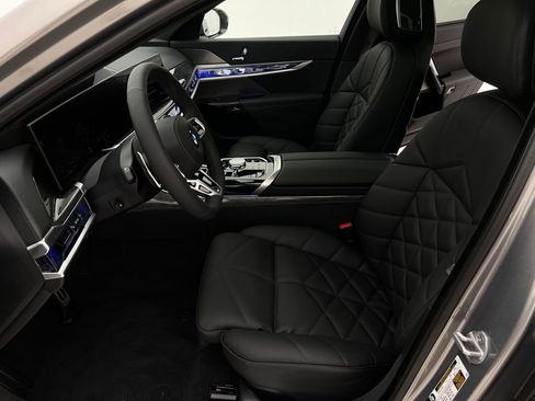 New 2026 BMW 740i xDrive image 9