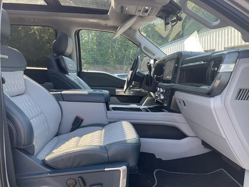 Used 2024 Ford F350 Limited w/ FX4 Off-Road Package AWD/4WD image 12
