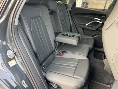 Certified 2025 Audi Q5 2.0T Premium Plus w/ Premium Plus image 35