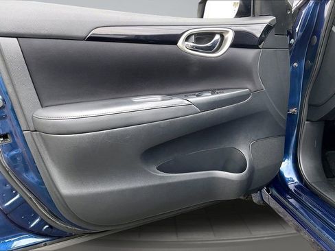 Used 2016 Nissan Sentra SV w/ Style Package image 23