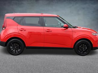 Used 2021 Kia Soul S FWD video 2