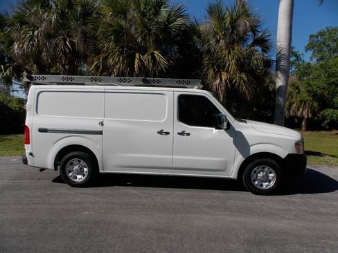 Used 2021 Nissan NV 2500 SV image 11