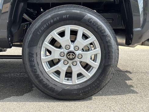 New 2025 Toyota Tacoma SR5 AWD/4WD image 39