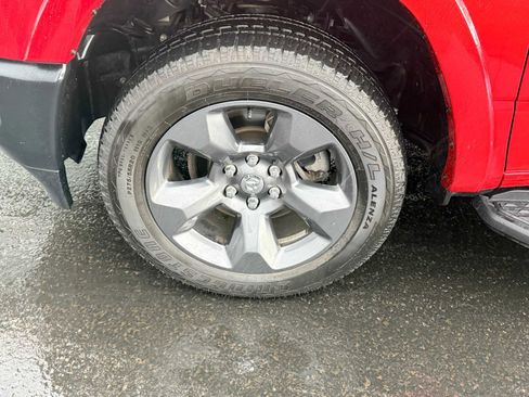 Used 2022 RAM 1500 Big Horn w/ Built-to-serve Edition image 8