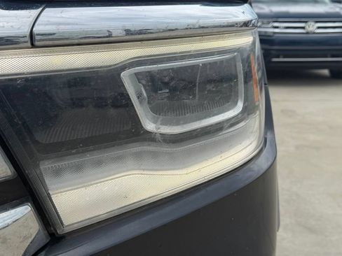 Used 2019 RAM 1500 Laramie AWD/4WD image 9