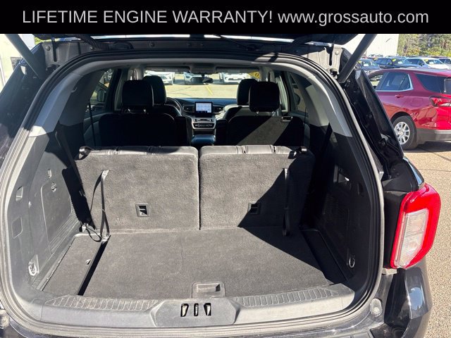 Used 2024 Ford Explorer XLT w/ Equipment Group 202A AWD/4WD image 30