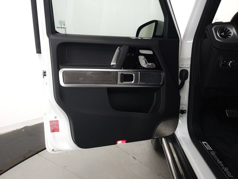 Used 2025 Mercedes-Benz G 550 image 5