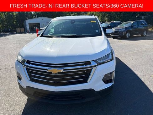Used 2022 Chevrolet Traverse LT FWD image 3