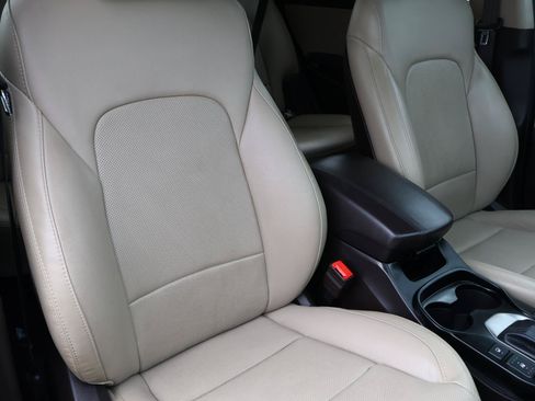 Used 2018 Hyundai Santa Fe Sport w/ 2.4L Tech Package 04 FWD image 18