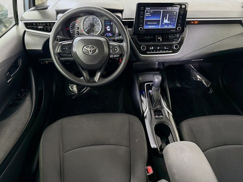 Used 2022 Toyota Corolla LE FWD image 17