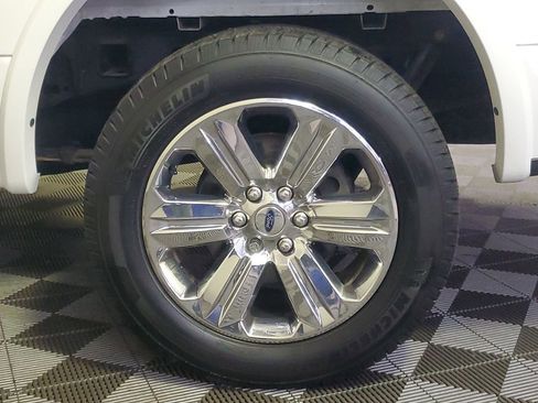 Used 2020 Ford F150 Lariat w/ Equipment Group 502A Luxury image 8