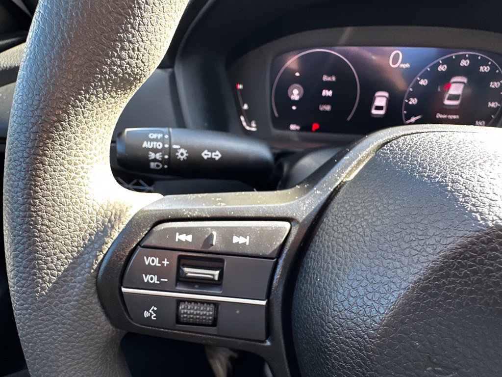 Used 2023 Honda Accord EX image 31