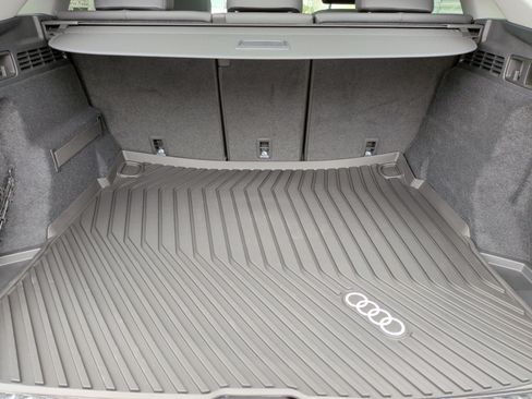 Used 2025 Audi Q5 Premium Plus AWD/4WD image 35