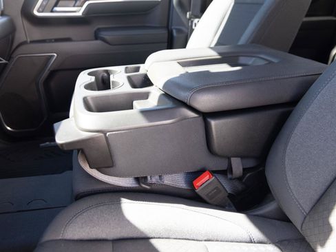 Used 2024 Chevrolet Silverado 1500 RST AWD/4WD image 31