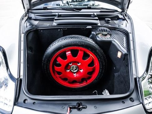 Used 2001 Porsche 911 Carrera RWD image 69