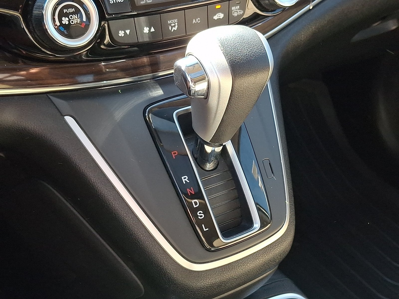 Used 2016 Honda CR-V EX-L image 16