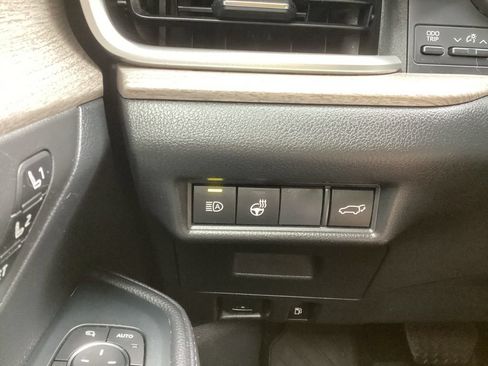 Certified 2024 Toyota Grand Highlander AWD image 19