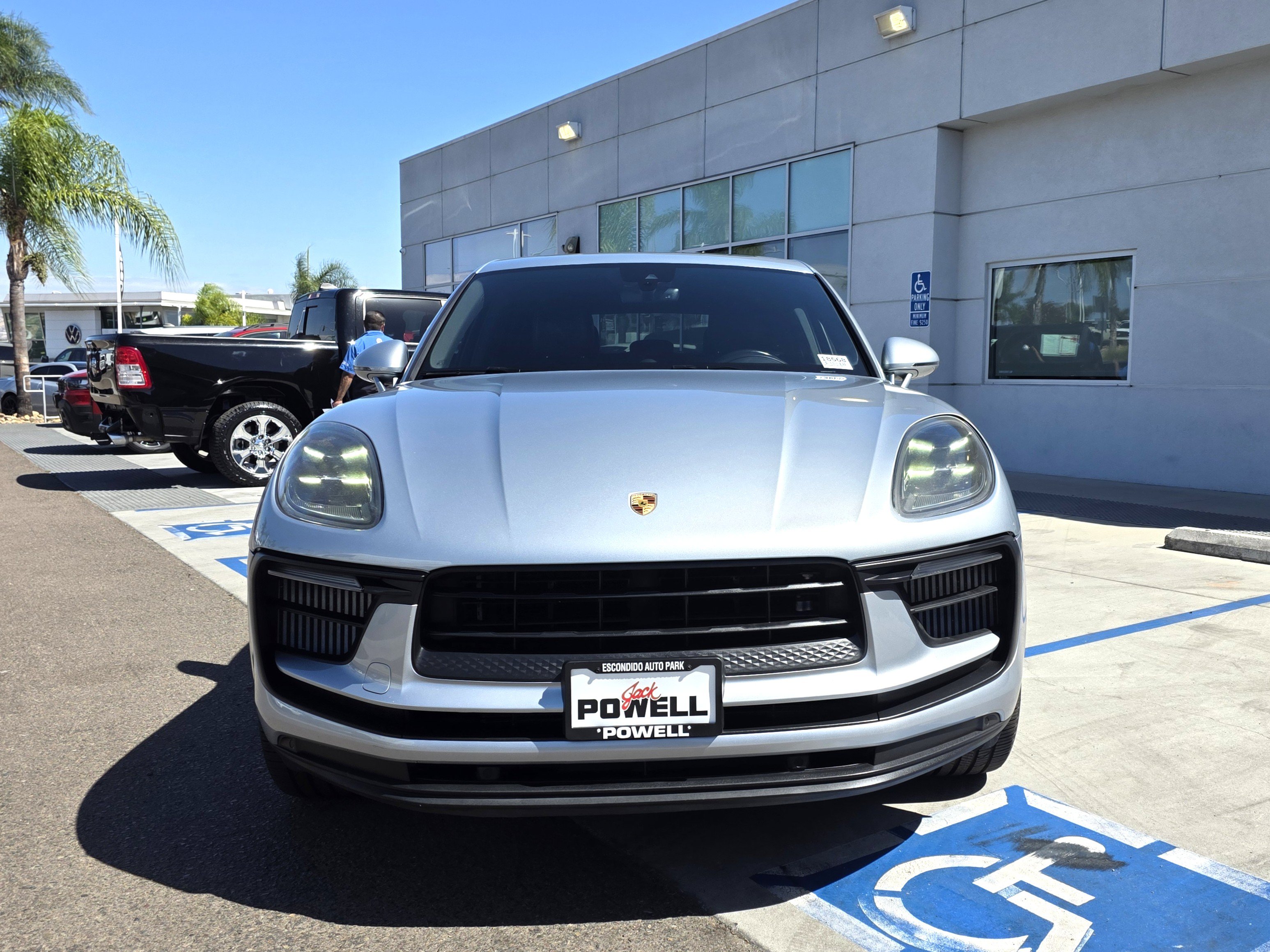 Used 2022 Porsche Macan S AWD/4WD image 7