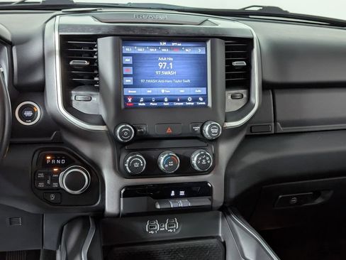 Used 2021 RAM 1500 Big Horn image 23