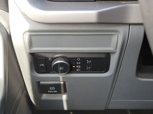 Used 2022 Ford F150 XLT w/ Trailer Tow Package image 14