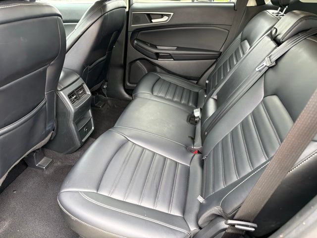 Used 2024 Ford Edge SEL AWD/4WD image 16