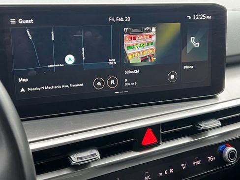 Used 2024 Kia Sorento S image 24