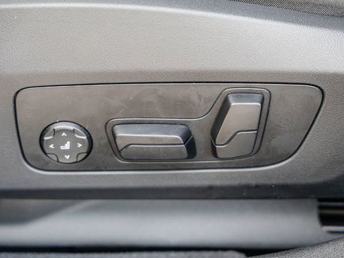 Used 2025 BMW M235i xDrive w/ M Performance Package image 23