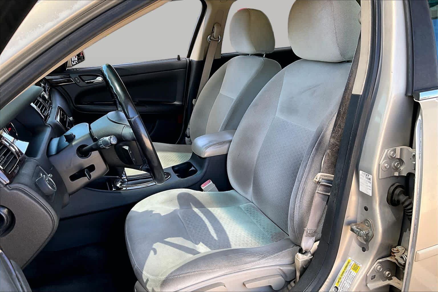 Used 2012 Chevrolet Impala LT FWD image 7