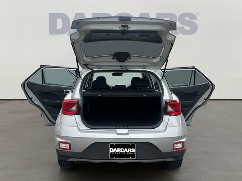 Used 2025 Hyundai Venue SEL FWD image 29