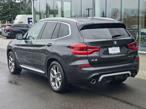 Used 2021 BMW X3 xDrive30e w/ Executive Package image 3