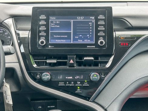 Used 2023 Toyota Camry SE image 13