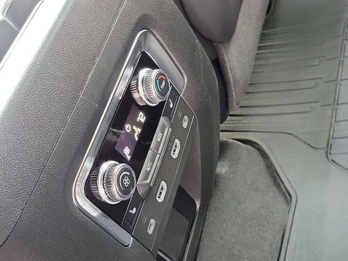 Used 2024 GMC Yukon Denali Ultimate image 28