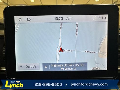 Used 2024 Ford Explorer XLT w/ Equipment Group 202A AWD/4WD image 4