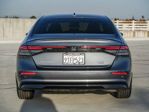 Used 2025 Honda Accord Touring image 9