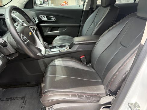 Used 2017 Chevrolet Equinox LT w/ Sport Edition FWD image 14