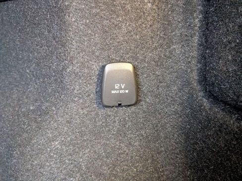 Used 2026 Volvo XC40 B5 Plus w/ Protection Package Premier image 28