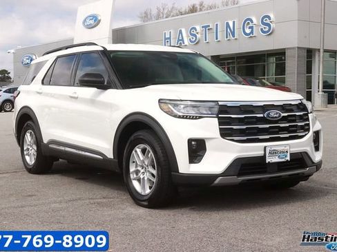Certified 2025 Ford Explorer Active w/ Active Comfort Package image 1