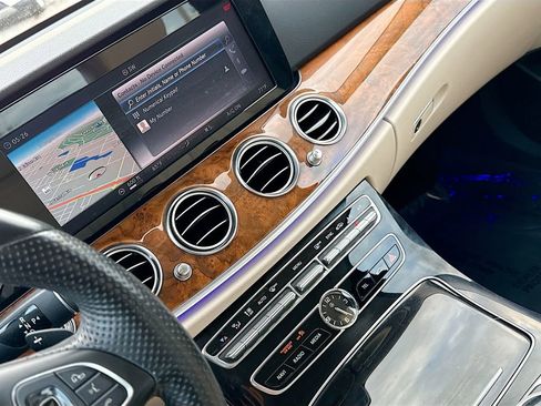 Used 2018 Mercedes-Benz E 300 w/ Premium 1 Package image 27