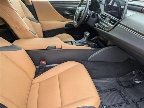Certified 2023 Lexus ES 350 w/ Premium Package image 20