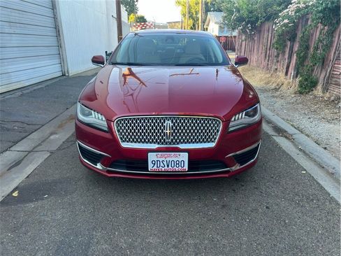 Used 2019 Lincoln MKZ Reserve image 2
