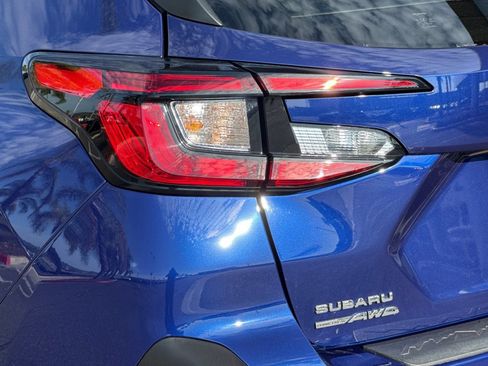 Used 2025 Subaru Crosstrek 2.5i Premium AWD/4WD image 30