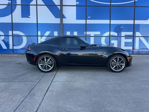 Used 2022 MAZDA MX-5 Miata RF Grand Touring image 4