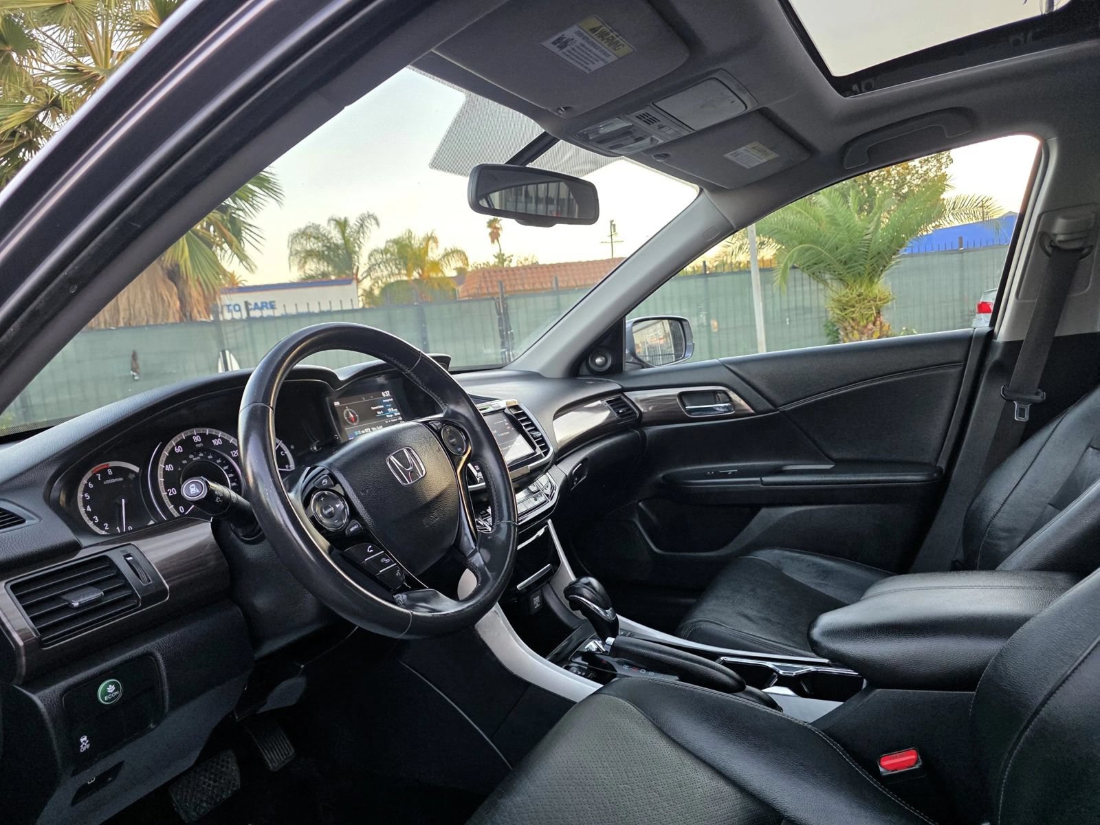Used 2017 Honda Accord EX-L image 5