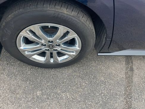 Used 2022 Toyota Sienna XSE image 31