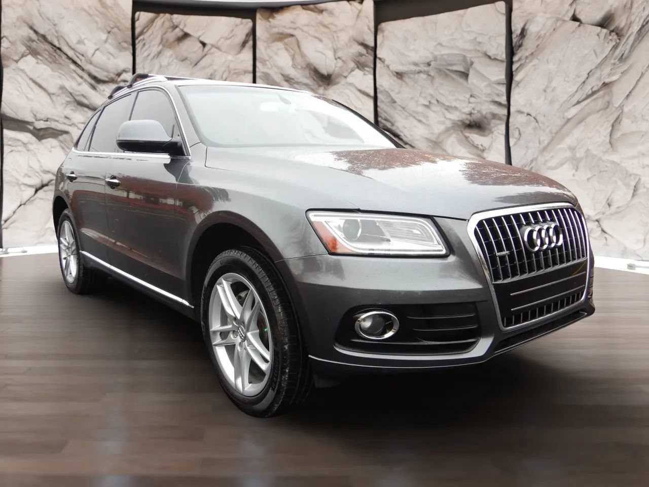 Used 2016 Audi Q5 2.0T Premium w/ Audi MMI Navigation Plus AWD/4WD image 4
