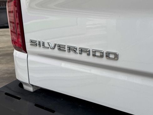 Used 2019 Chevrolet Silverado 1500 Custom Trail Boss w/ Custom Convenience Package image 18