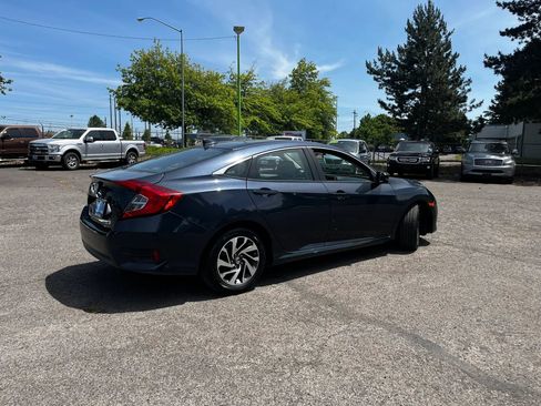 Used 2017 Honda Civic EX image 3