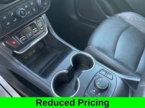 Used 2020 GMC Terrain SLT w/ LPO, Floor Liner Package image 25