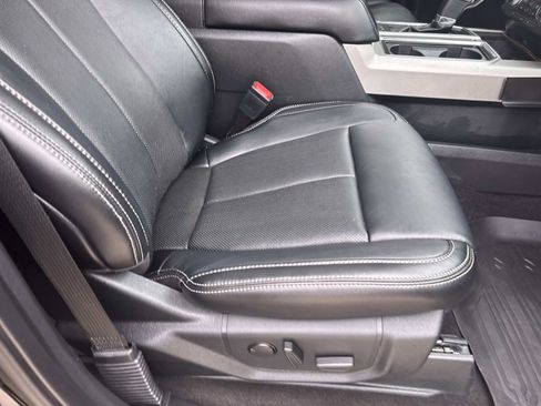 Used 2019 Ford F150 Lariat w/ Equipment Group 502A Luxury image 11